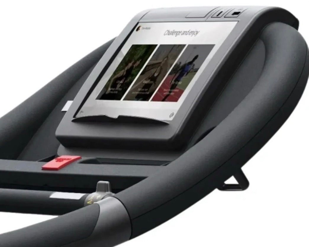 TECHNOGYM EXCITE UNITY RUN 600 TREADMILL W/UNITY 3.0 CONSOLE