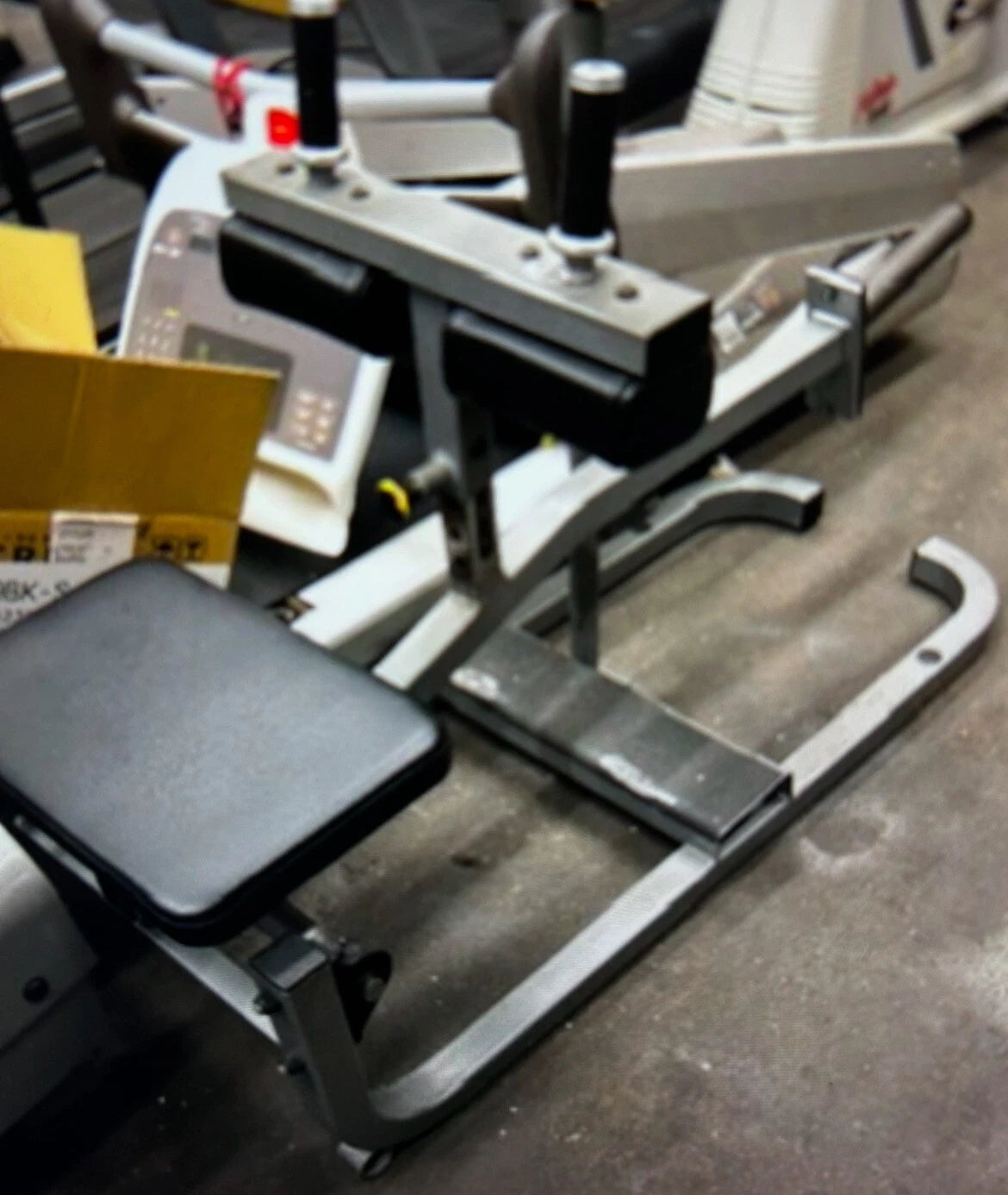 Cybex | Plate Loaded Seated Calf Raise