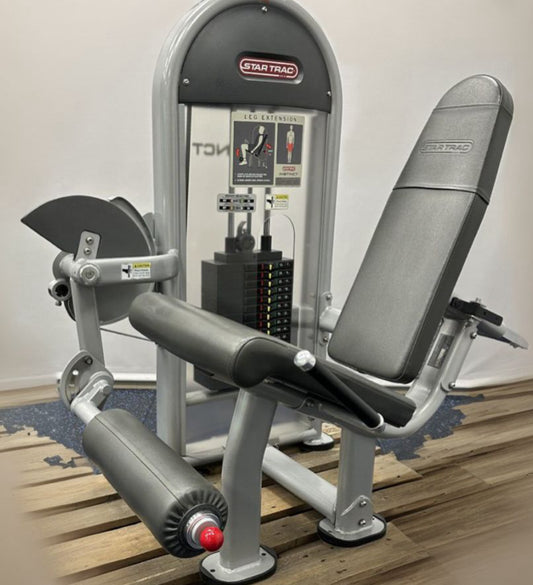 Star Trac Instinct Series Leg Extension